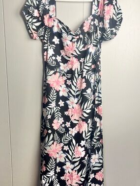 Roxy Black Tropical Floral Midi Dress, size Large.